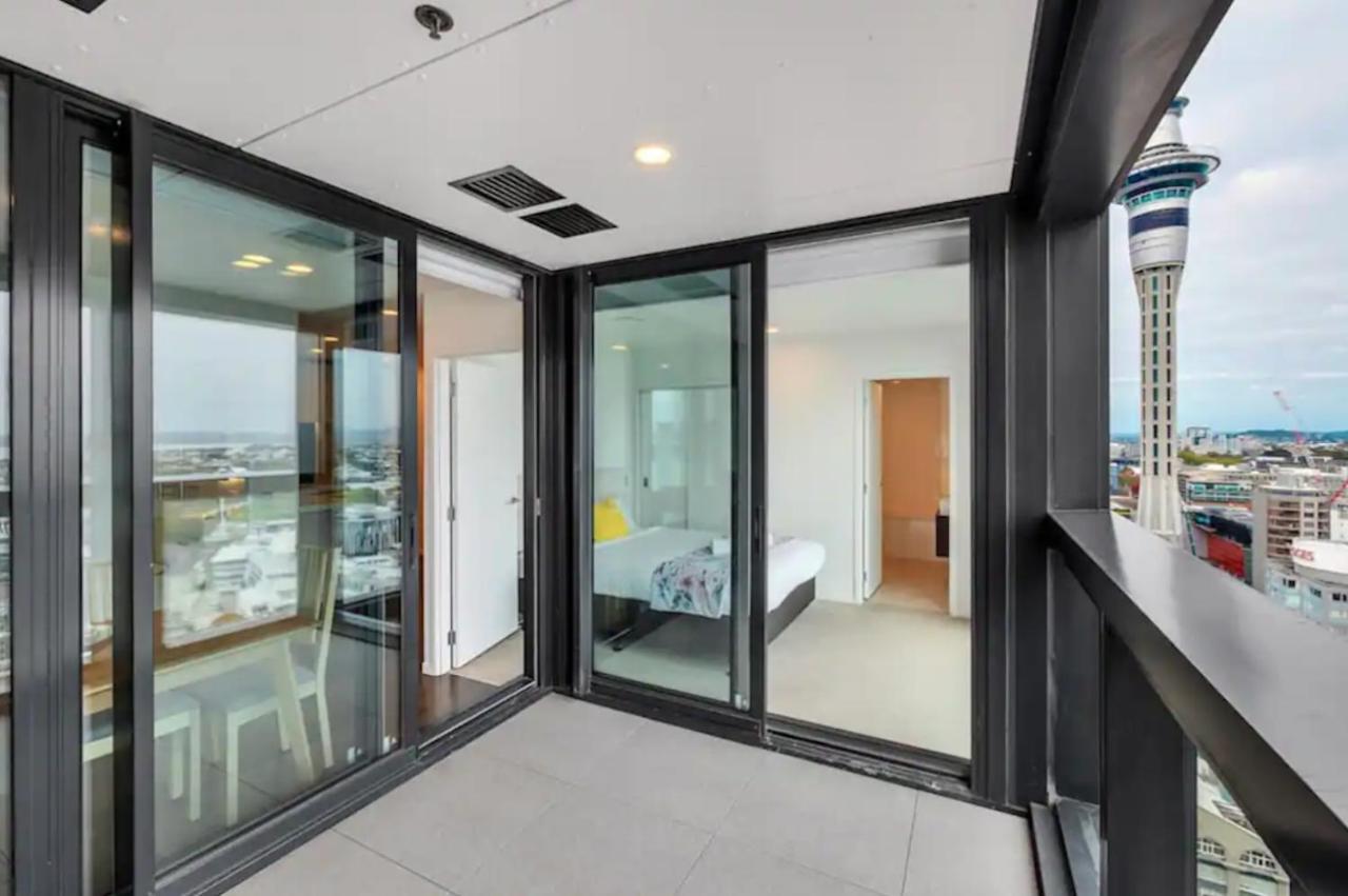 Magnificent Skytower, Sea, Habour View In Cbd Apartment Auckland Bagian luar foto