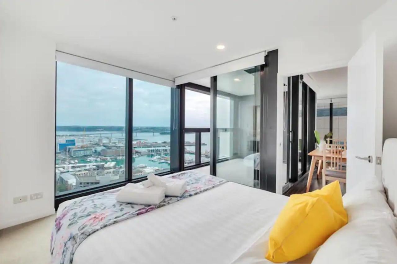 Magnificent Skytower, Sea, Habour View In Cbd Apartment Auckland Bagian luar foto