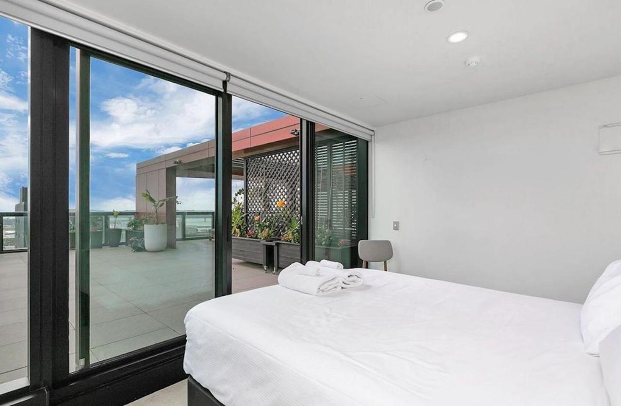Magnificent Skytower, Sea, Habour View In Cbd Apartment Auckland Bagian luar foto