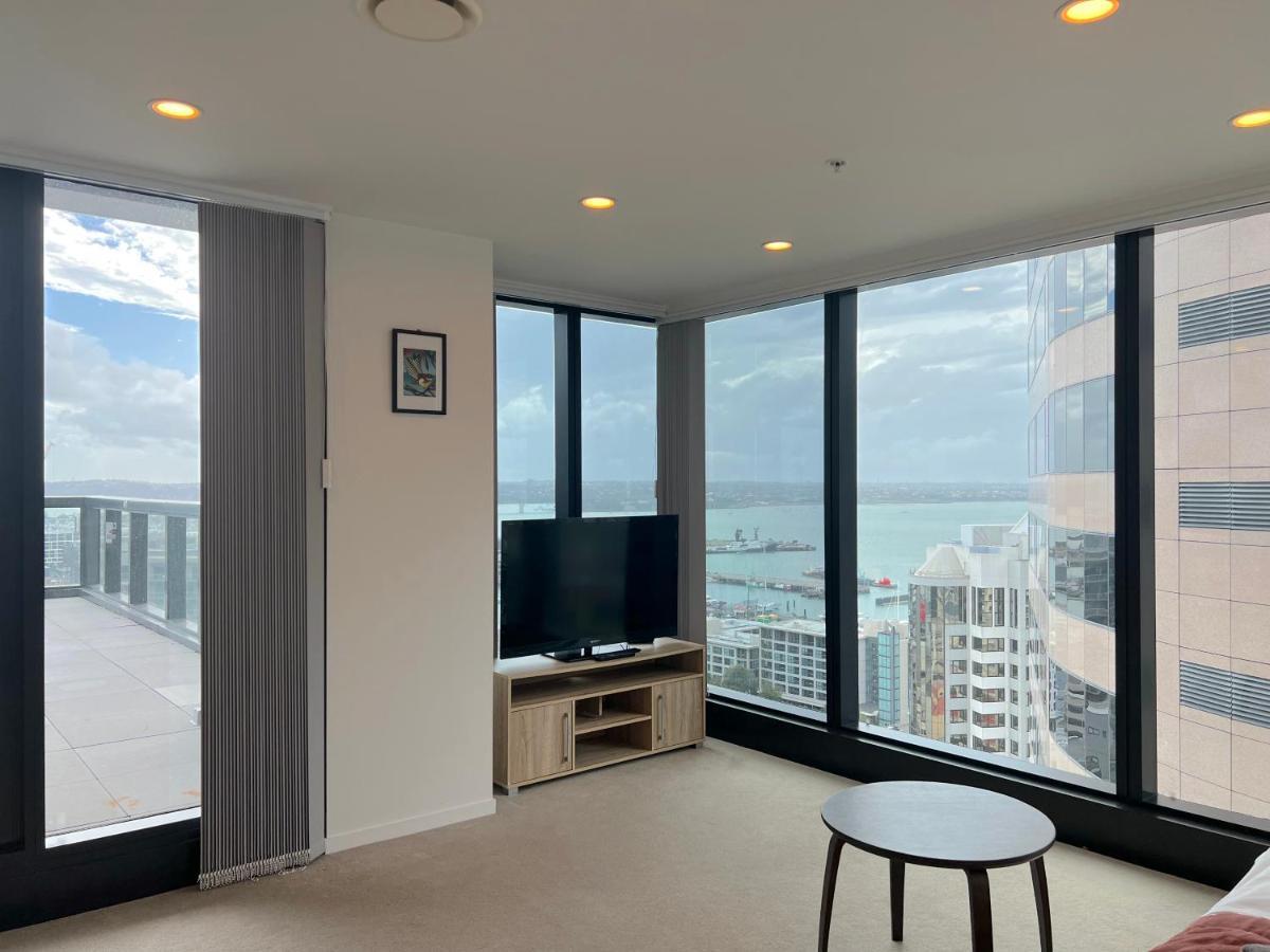 Magnificent Skytower, Sea, Habour View In Cbd Apartment Auckland Bagian luar foto