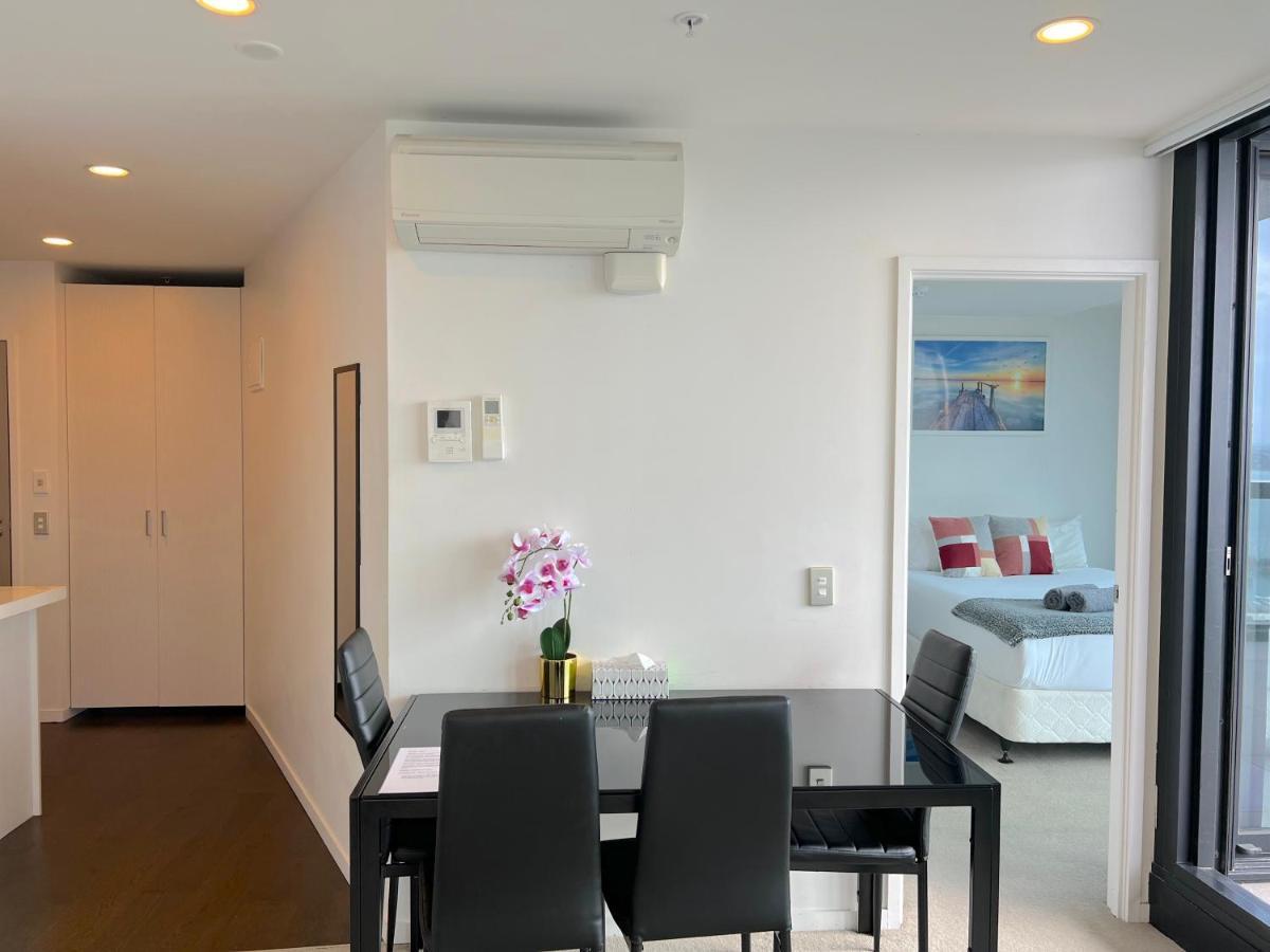 Magnificent Skytower, Sea, Habour View In Cbd Apartment Auckland Bagian luar foto
