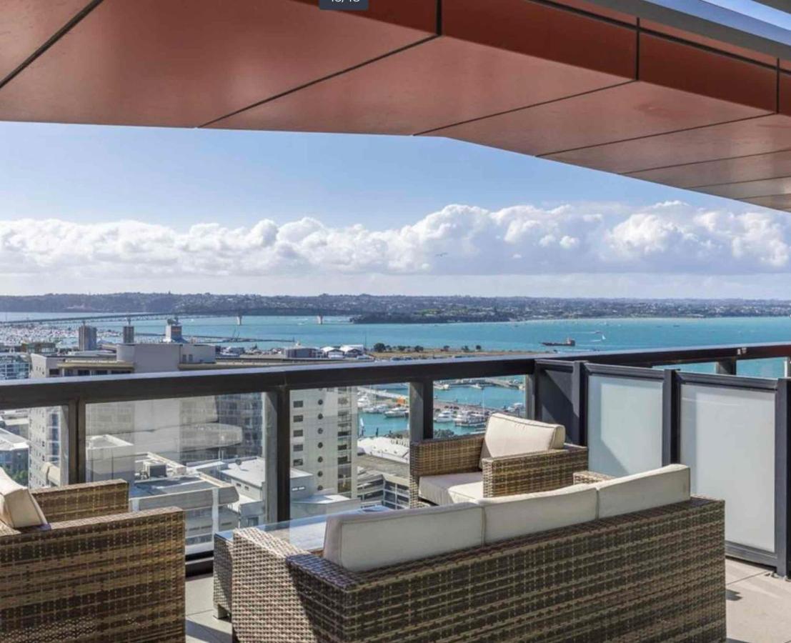 Magnificent Skytower, Sea, Habour View In Cbd Apartment Auckland Bagian luar foto