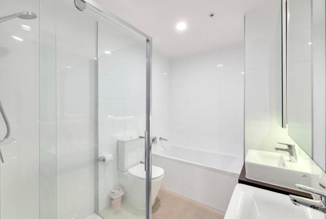 Magnificent Skytower, Sea, Habour View In Cbd Apartment Auckland Bagian luar foto