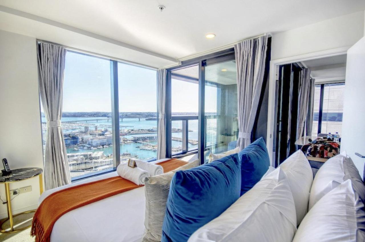 Magnificent Skytower, Sea, Habour View In Cbd Apartment Auckland Bagian luar foto